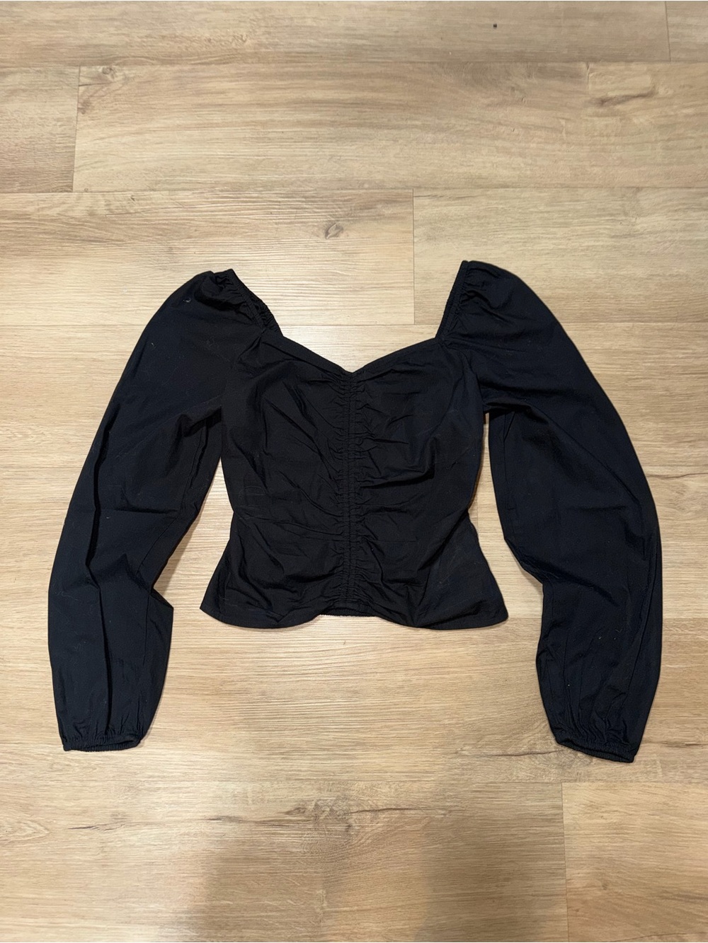 GAP Black Puff-Sleeve Sweetheart Peplum Top